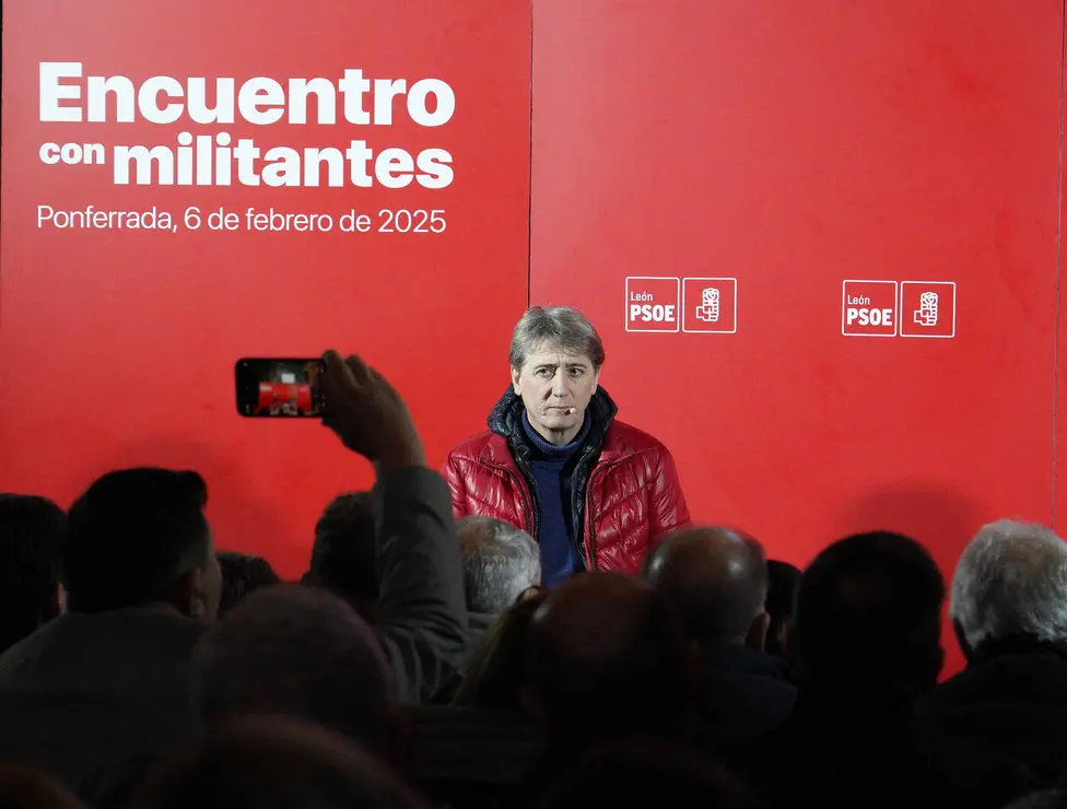 Carlos Martínez (8)
