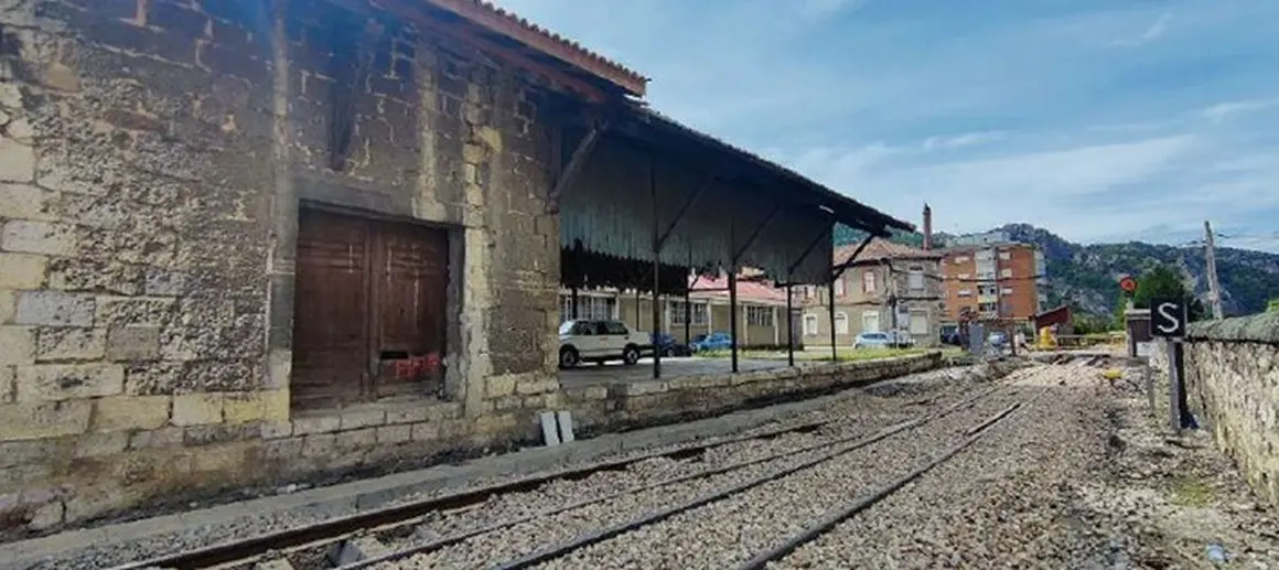 CENTRO DE RECEPCIÓN DEL MUSEO CISTIERNA 41