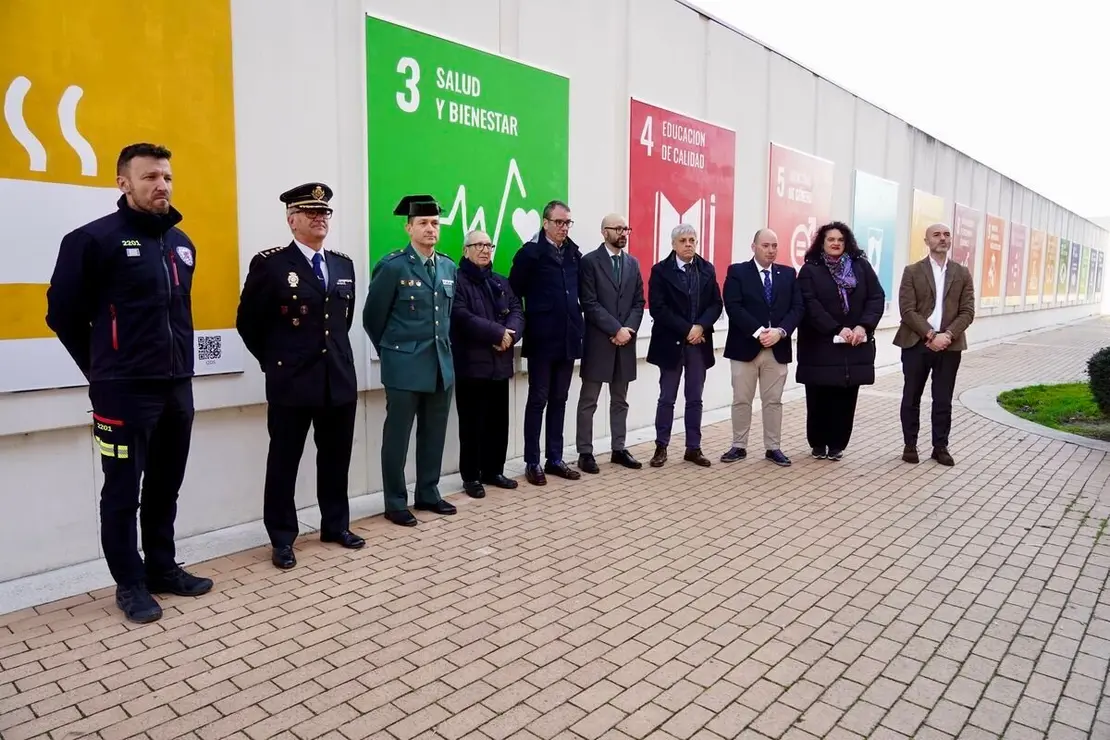 Cruz Roja en León inaugura el mural 'Objetivo del milenio' sobre los Objetivos de Desarrollo Sostenible. Foto: Campillo.