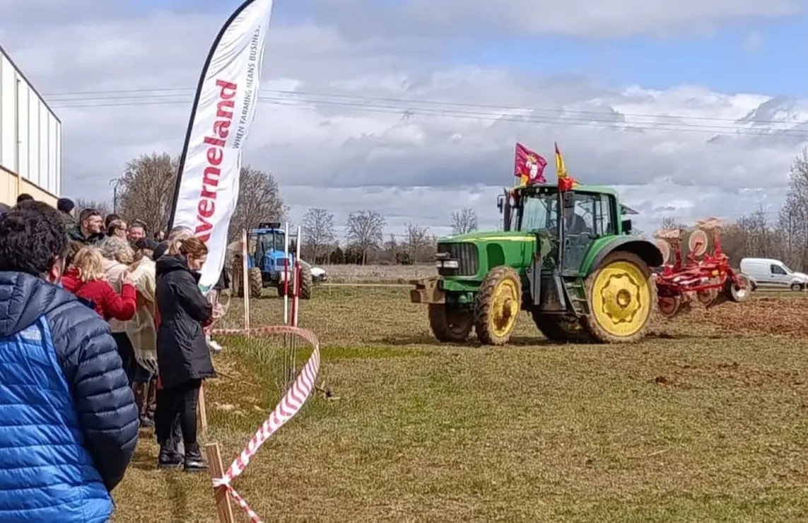 42º Campeonato Nacional de Arada en la localidad de Mansilla de las Mulas.