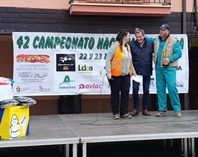 WhatsApp Image 2025-03-23 at 15.31.16 (2) copia 5