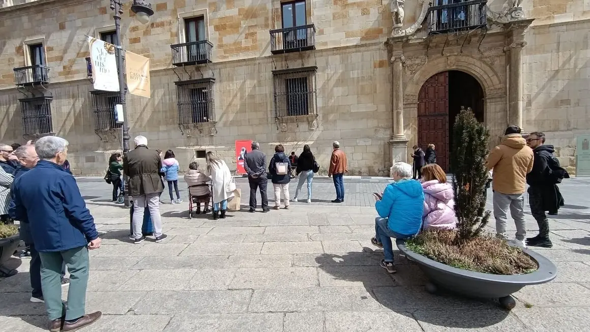 Piano abierto en la Plaza San Marcelo como actividad del ciclo ‘Piano Lontano’.8