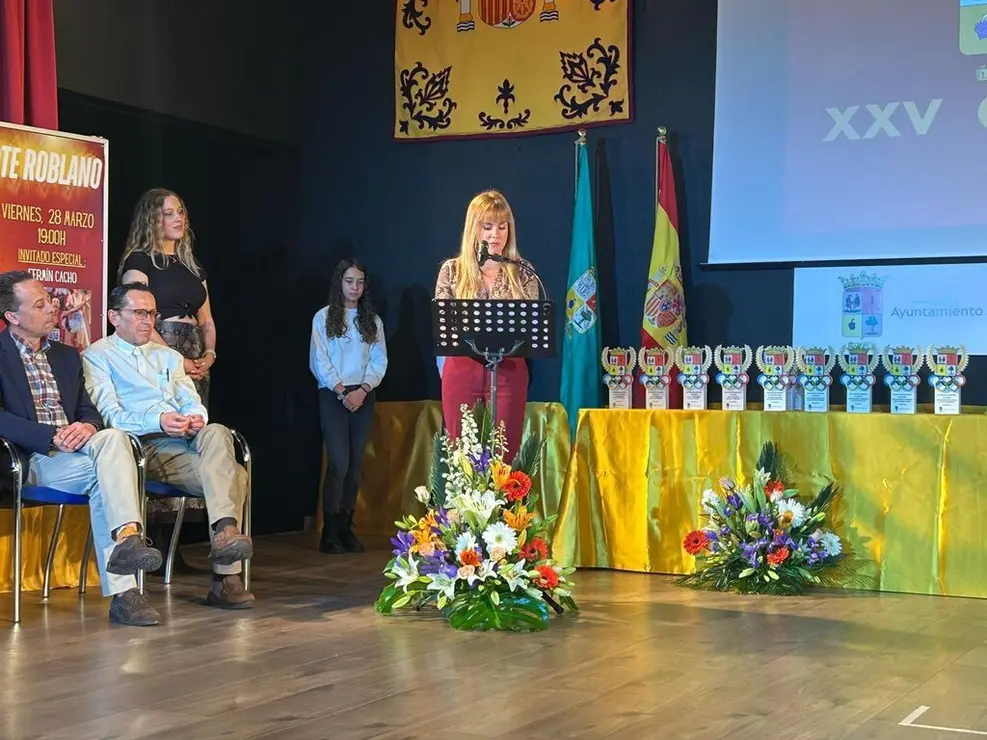 La diputada de Deporte, Patricia Martínez, ha asistido a la XXV Gala del Deporte Roblano.