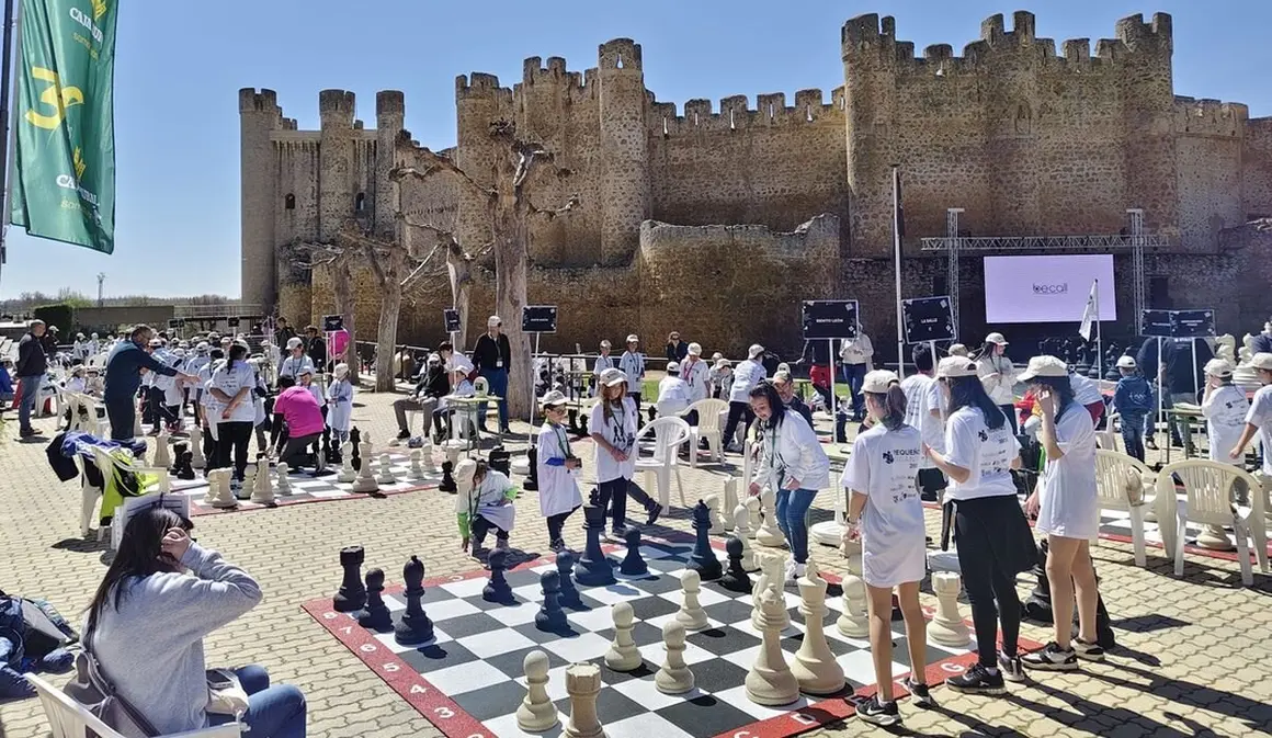 Valencia de Don Juan se convierte en un juego de ajedrez con Pequeños Gigantes.5