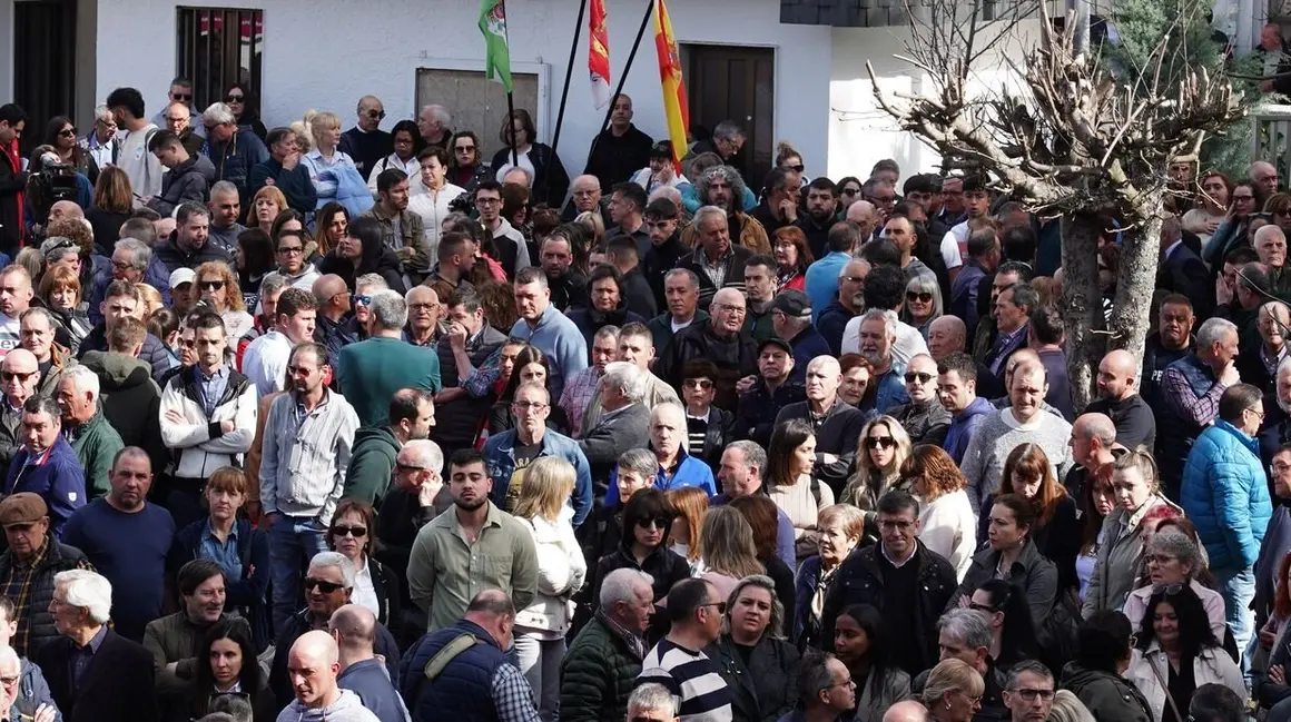 El obispo de León, Luis Ángel de las Heras, preside el funeral de los cuatro mineros del municipio de Villablino muertos en la mina de Cerredo en Degaña (Asturias), al que asistirá, entre otros, la ministra para la Transición Ecológica y el Reto Demográfico, Sara Aagesen