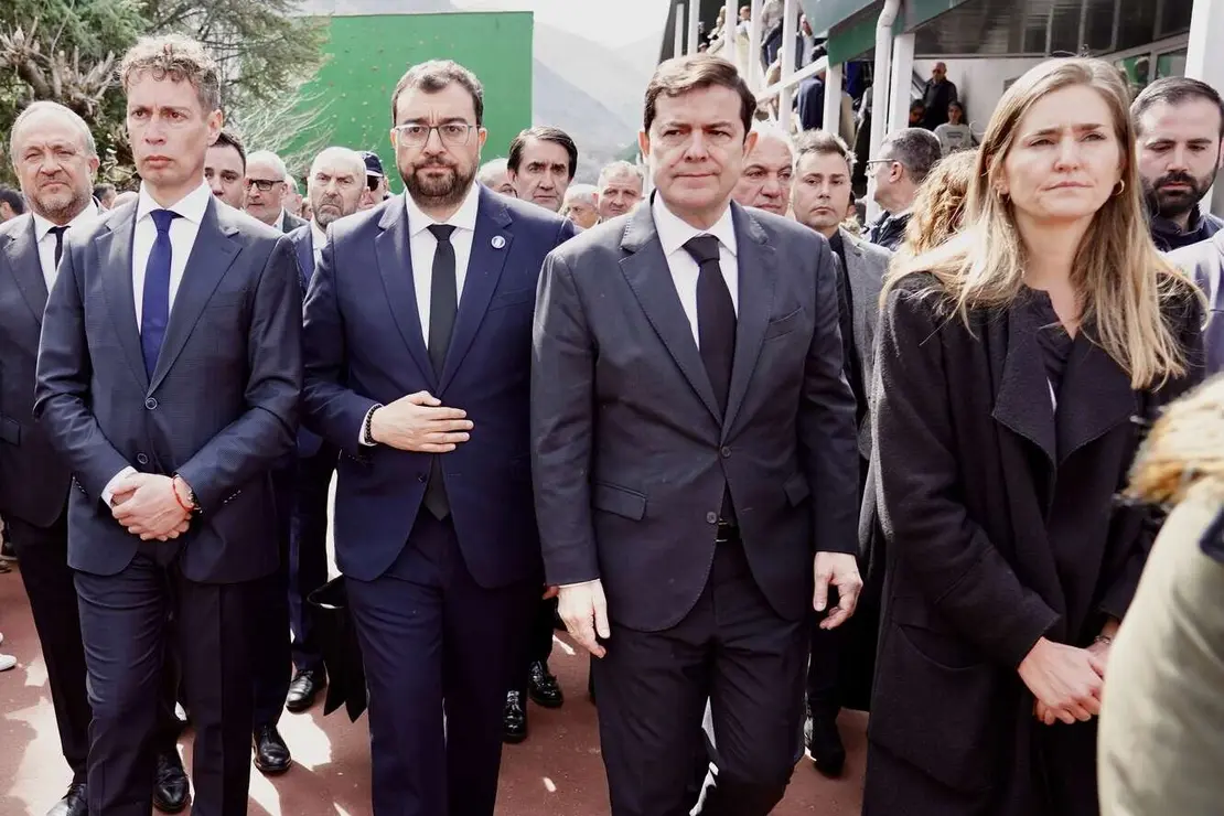 MIneros fallecidos funeral (3)