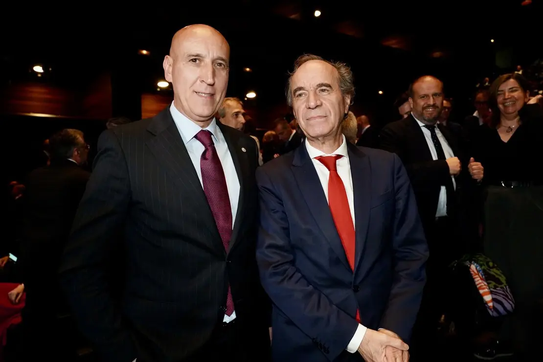 Fundos (12)