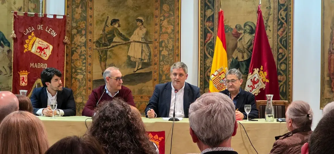 La Casa de León de Madrid recibe al Heraldo de León en el primer acto oficial desde su lanzamiento. heraldodeleon.es nace "desde la pluralidad y la independencia de un diario que no responde ante ningún grupo editorial ni interés político".