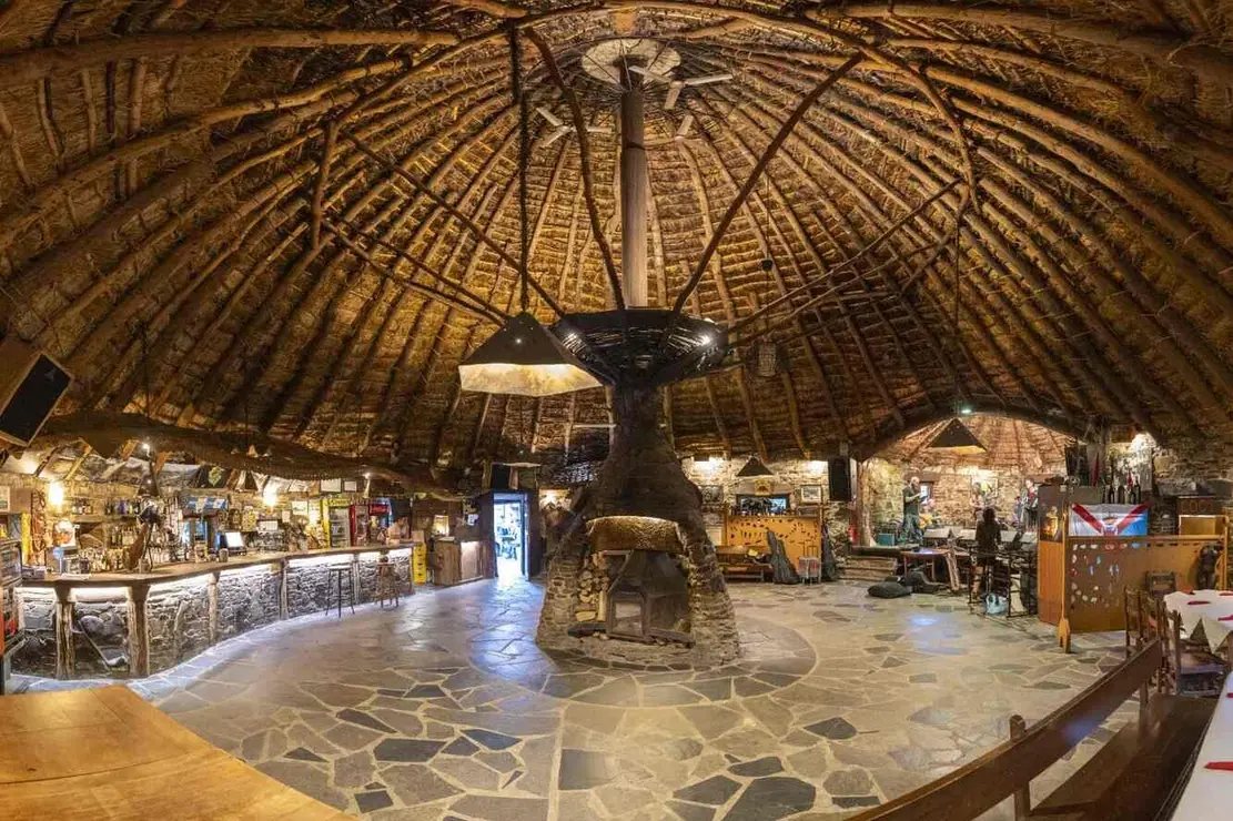 Miguel Ángel Corullón y Paty Prieto, el alma de este clásico de la hostelería berciana, cierra sus puertas tras un cambio en el modelo de gestión.