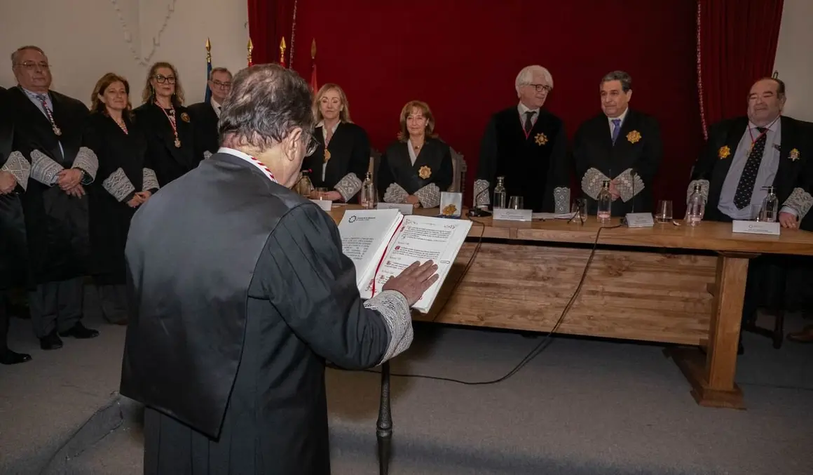 Fernando Rodríguez Santocildes toma posesión como presidente de la abogacía de Castilla y León