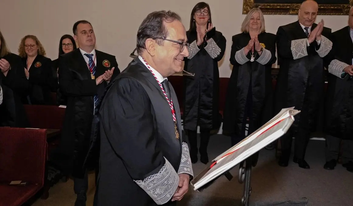 Fernando Rodríguez Santocildes toma posesión como presidente de la abogacía de Castilla y León