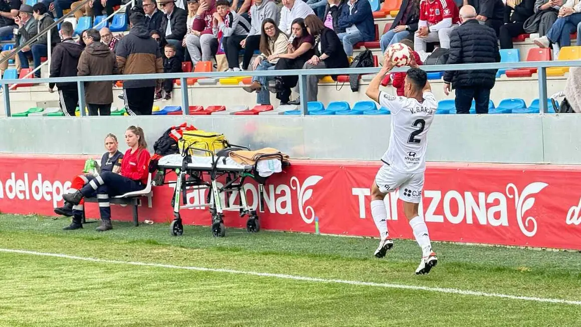 Nueva cita comprometida para la Cultural, esta vez en el siempre difícil campo del Tarazona. Fotos de Carlos García.
