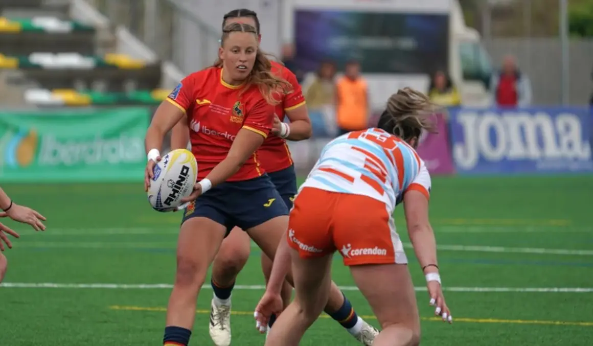 Las Leonas durante su encuentro contra Países Bajos en el que consiguieron el liderato europeo