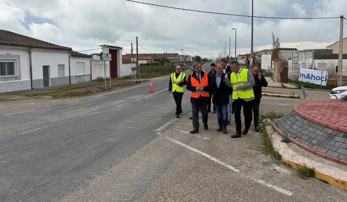 Obras en la carretera de Macoreta.