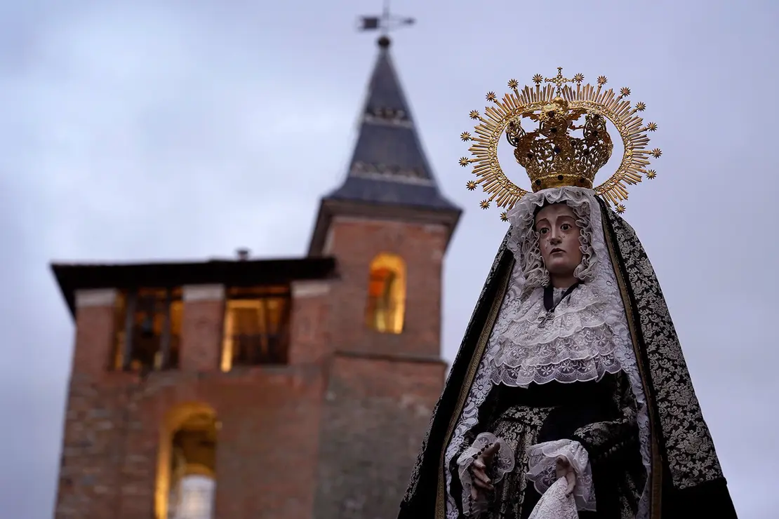 Jueves Santo en Santa Marina del Rey: Devoción al Ecce Homo.