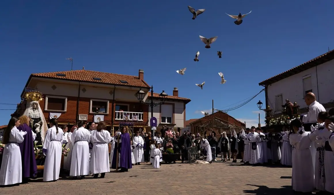 Domingo de Pascua en Santa Marina del Rey.
