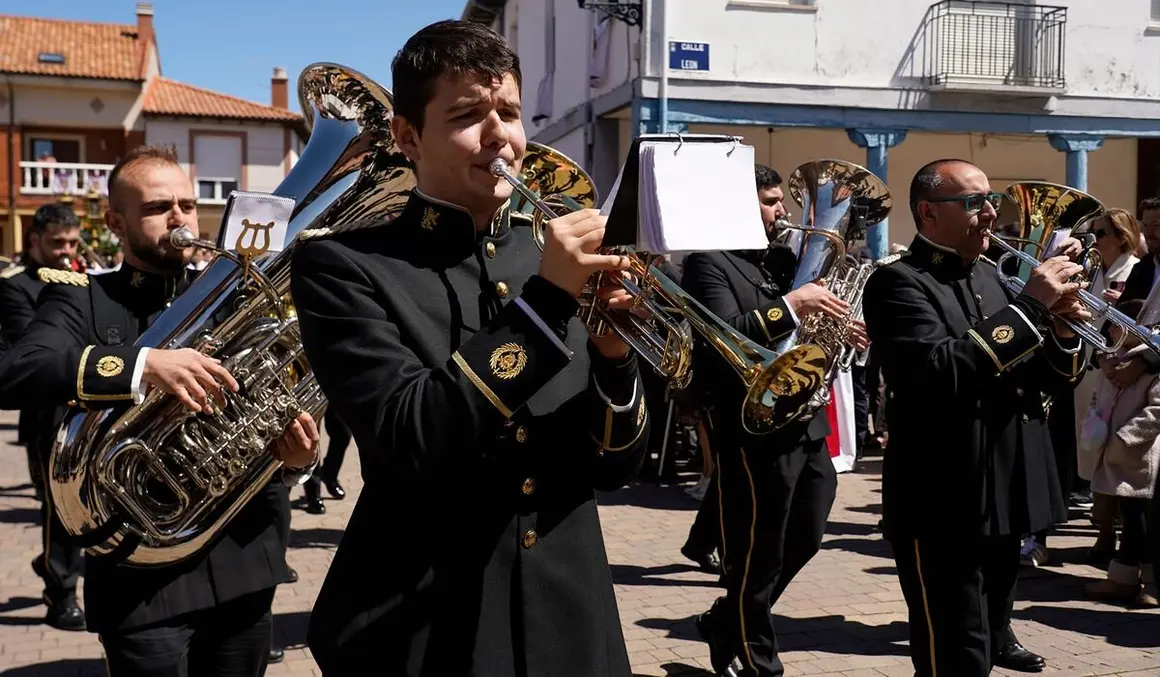 Domingo de Pascua en Santa Marina del Rey.