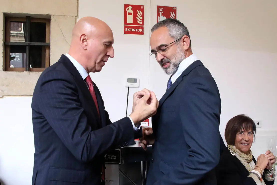 El director científico de Computación Cuántica de Google, Sergio Boixo recibe el premio Leonés del Año 2024 Fotos Peio García (2).jpg