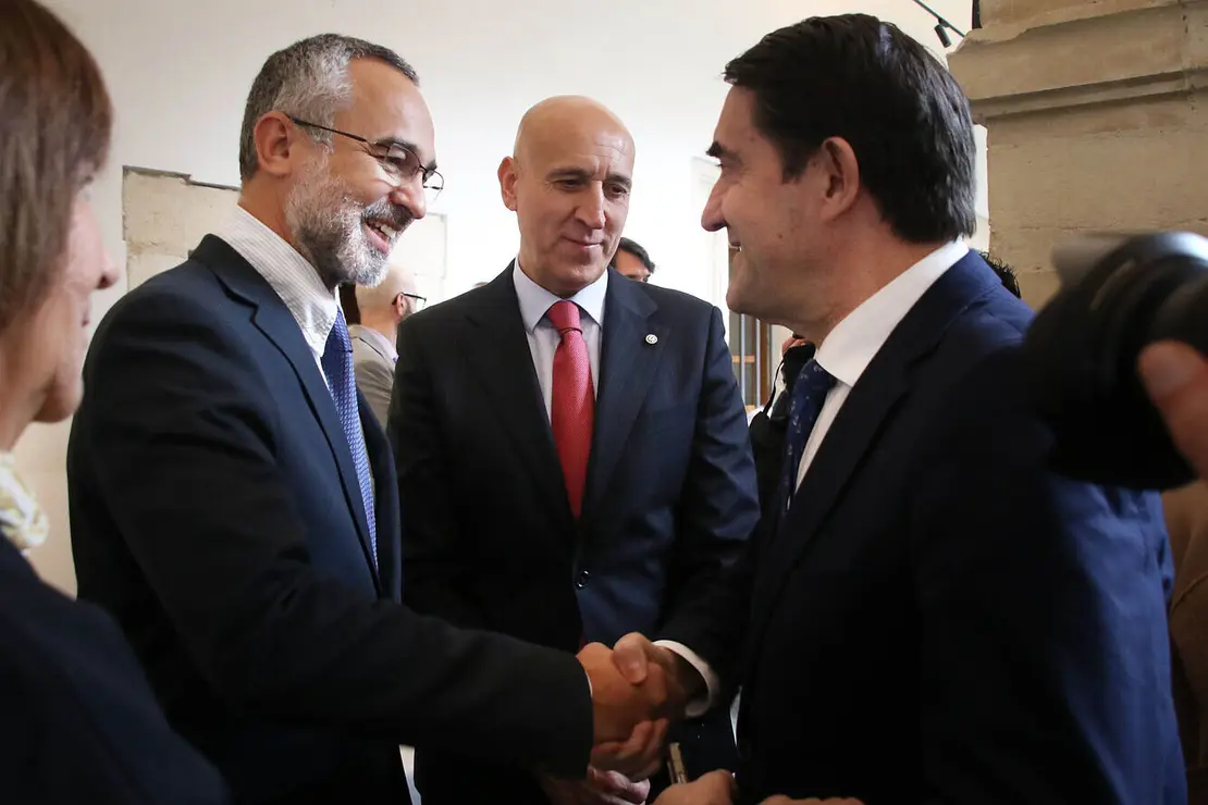 El director científico de Computación Cuántica de Google, Sergio Boixo recibe el premio Leonés del Año 2024 Fotos Peio García (8).jpg