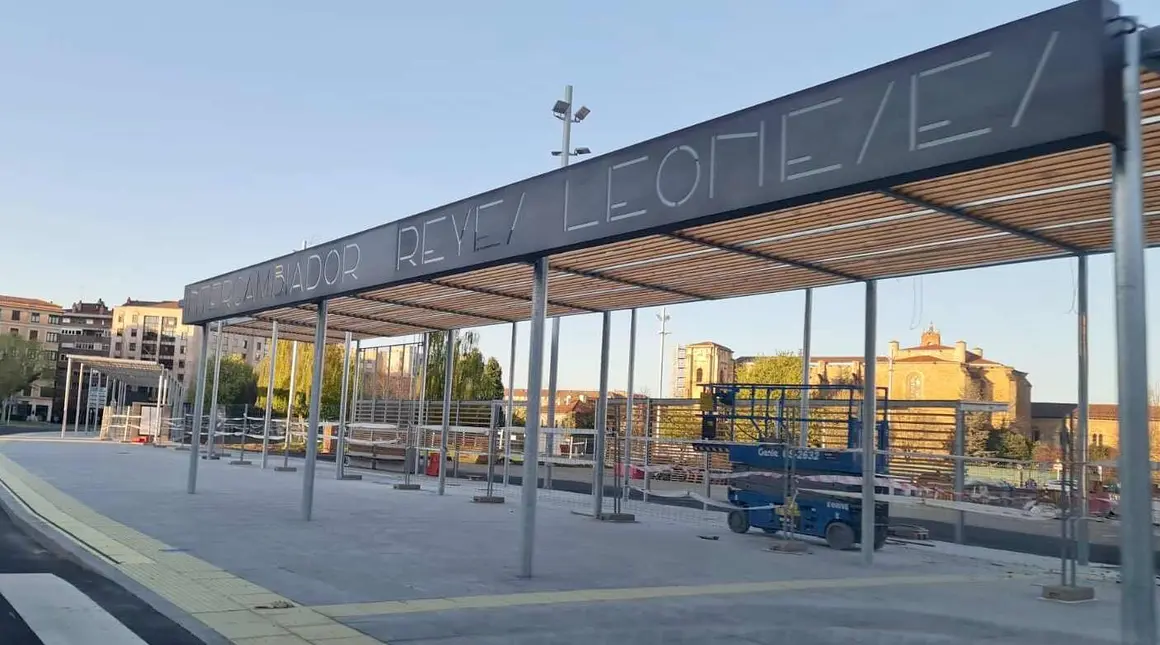 La Pérgola Bioclimática para el transporte público ya tiene nombre: Intercambiador Reyes Leoneses