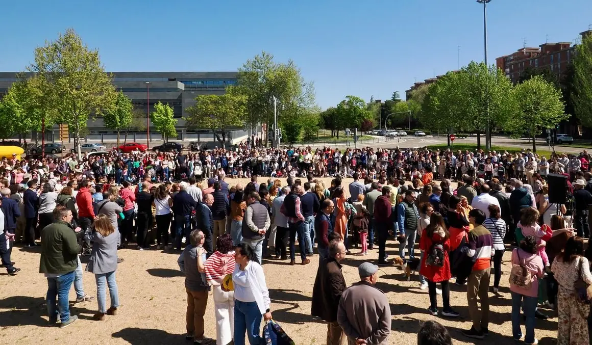 Jornada de puertas abiertas del Parlamento Autonómico, con motivo del Día de la Comunidad.