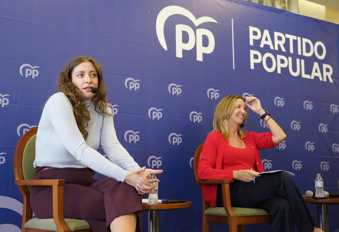 La portavoz del PP en el Senado asiste a los ‘Encuentros Populares’ en Ponferrada Foto César Sánchez (9)