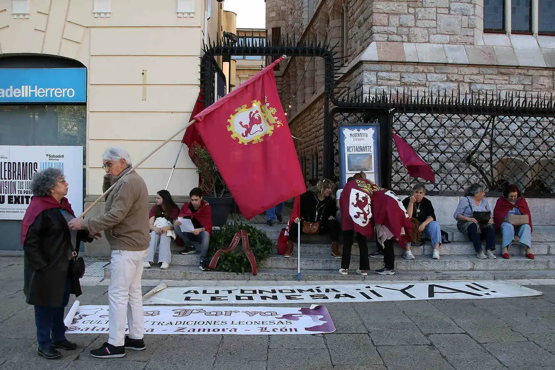 Homenaje a los héroes leoneses de la Guerra de Independencia Fotos Peio García (3)