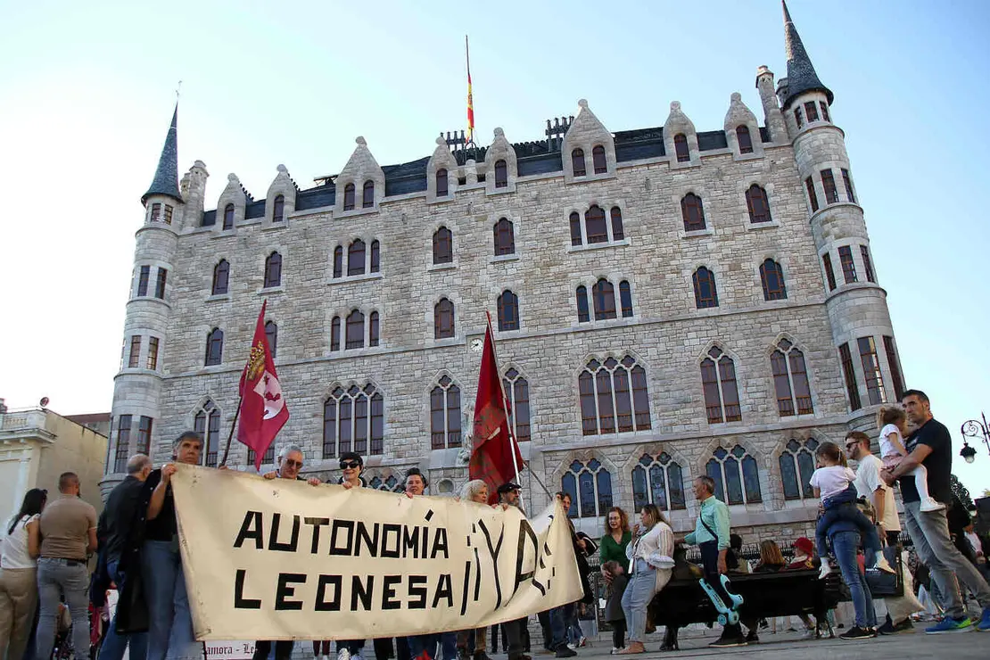 Homenaje a los héroes leoneses de la Guerra de Independencia Fotos Peio García (7)