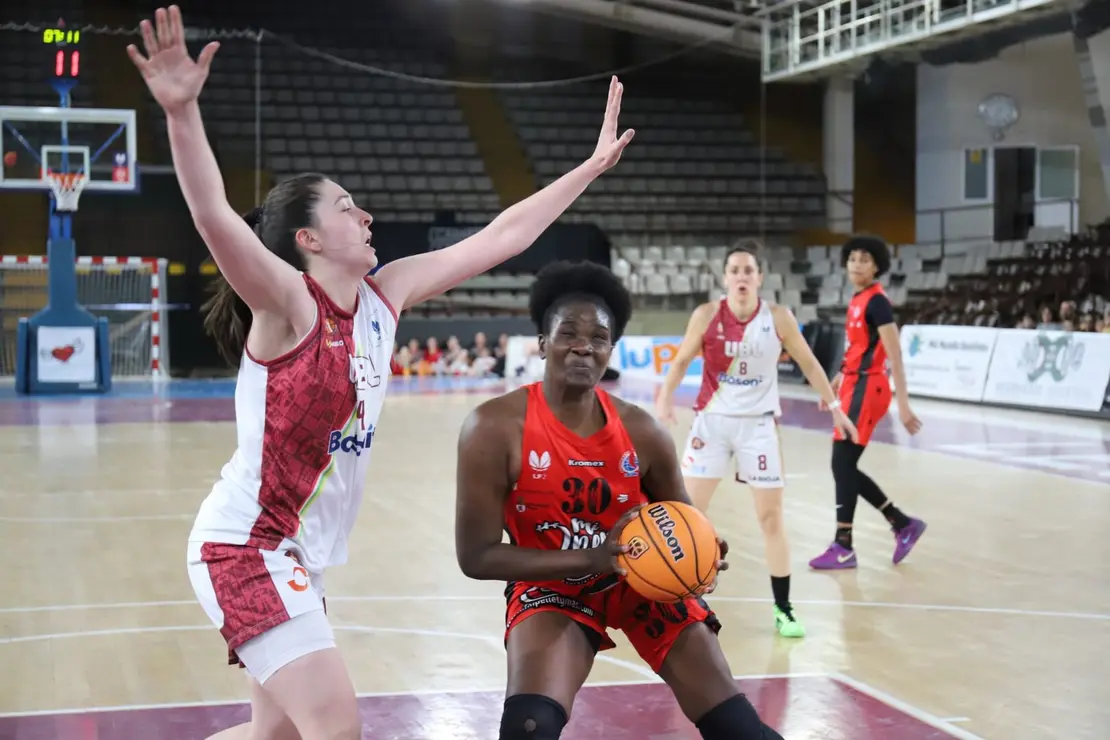 Baloncesto Femenino León 122