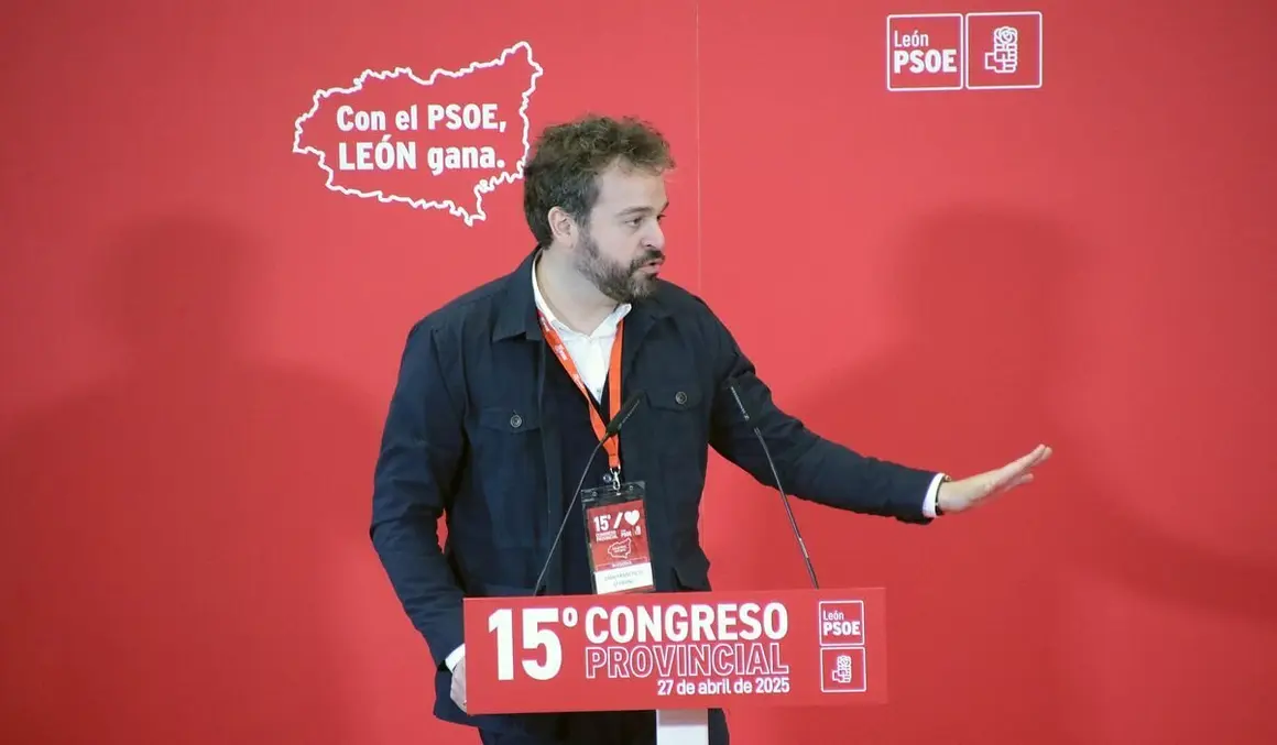 Celebración del XV Congreso Provincial del PSOE de León, con las intervenciones de Juan Francisco Serrano, diputado y secretario adjunto de organización del PSOE; la vicesecretaria del PSCyL, Nuria Rubio; el secretario general del PSOE de León, Javier Alfonso Cendón, el delegado del Gobierno, Nicanor Sen, el subdelegado del Gobierno, Héctor Alaiz y el presidente de la Diputación, Gerardo Álvarez Courel. Fotos: Peio García.
