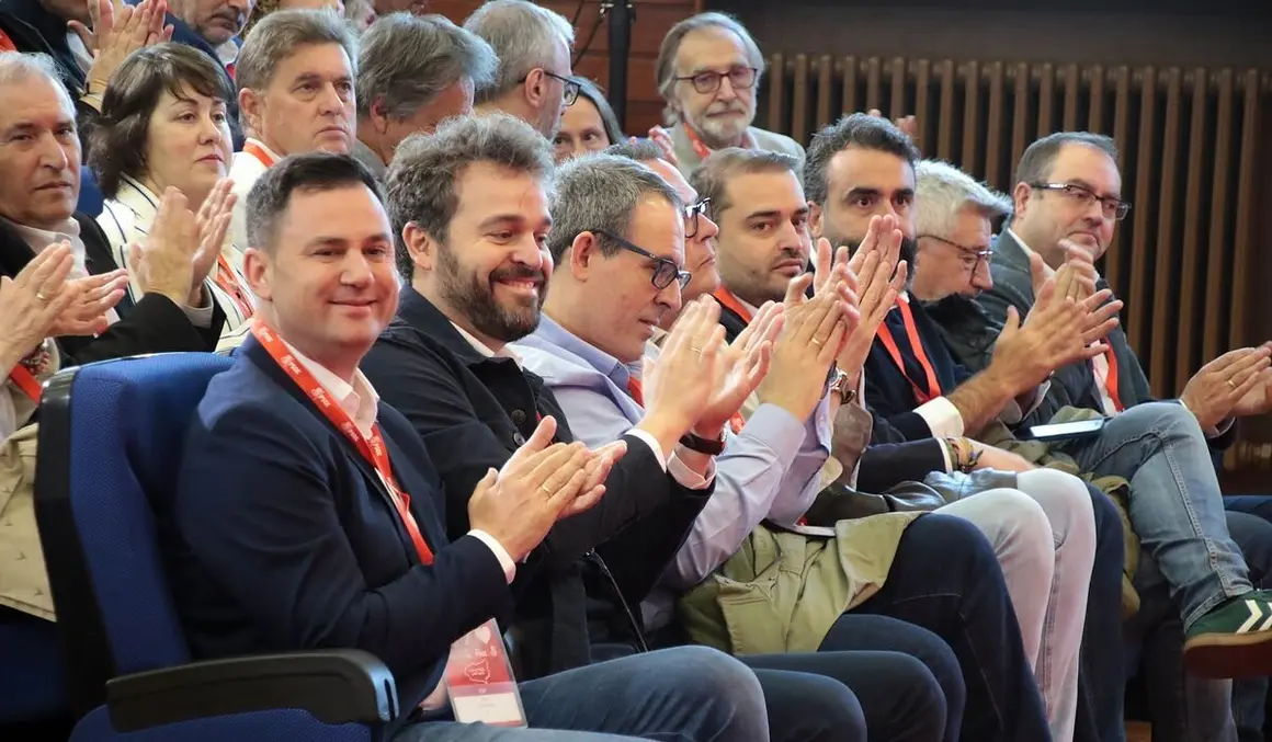 Celebración del XV Congreso Provincial del PSOE de León, con las intervenciones de Juan Francisco Serrano, diputado y secretario adjunto de organización del PSOE; la vicesecretaria del PSCyL, Nuria Rubio; el secretario general del PSOE de León, Javier Alfonso Cendón, el delegado del Gobierno, Nicanor Sen, el subdelegado del Gobierno, Héctor Alaiz y el presidente de la Diputación, Gerardo Álvarez Courel. Fotos: Peio García.