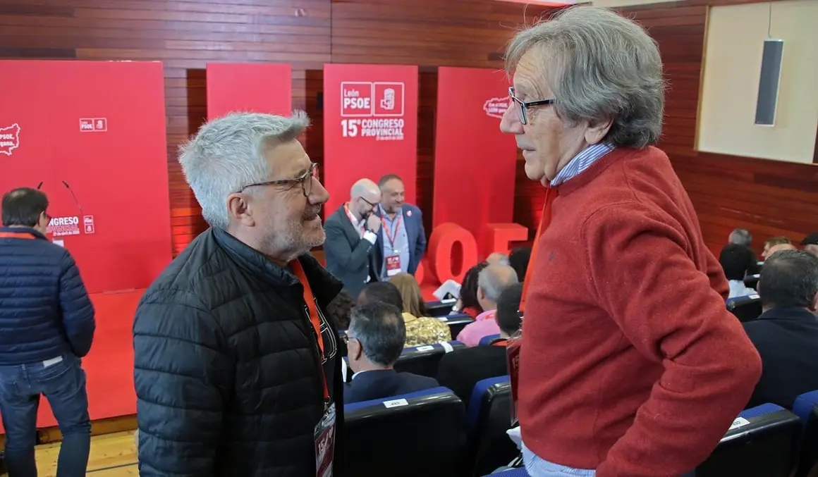 Celebración del XV Congreso Provincial del PSOE de León, con las intervenciones de Juan Francisco Serrano, diputado y secretario adjunto de organización del PSOE; la vicesecretaria del PSCyL, Nuria Rubio; el secretario general del PSOE de León, Javier Alfonso Cendón, el delegado del Gobierno, Nicanor Sen, el subdelegado del Gobierno, Héctor Alaiz y el presidente de la Diputación, Gerardo Álvarez Courel. Fotos: Peio García.
