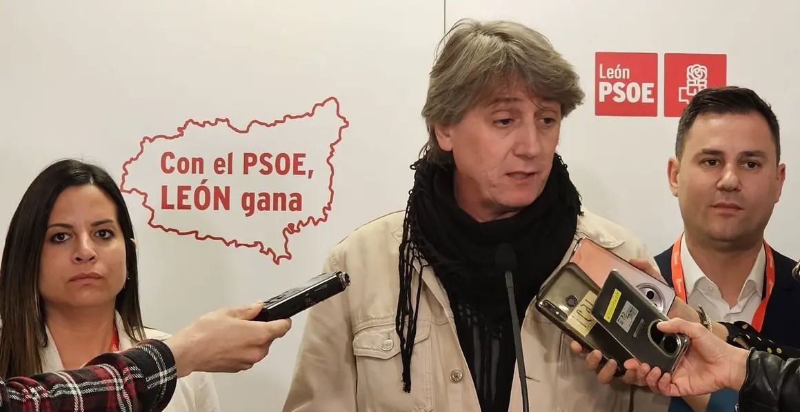 Carlos Martínez en el 15º Congreso del PSOE de León.2