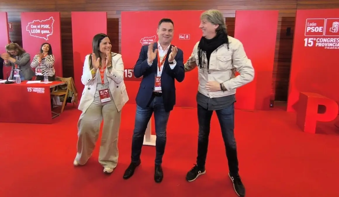 Nuria Rubio, Javier Alfonso Cendón y Carlos Martínez en el XV Congreso Provincial del PSOE en León.