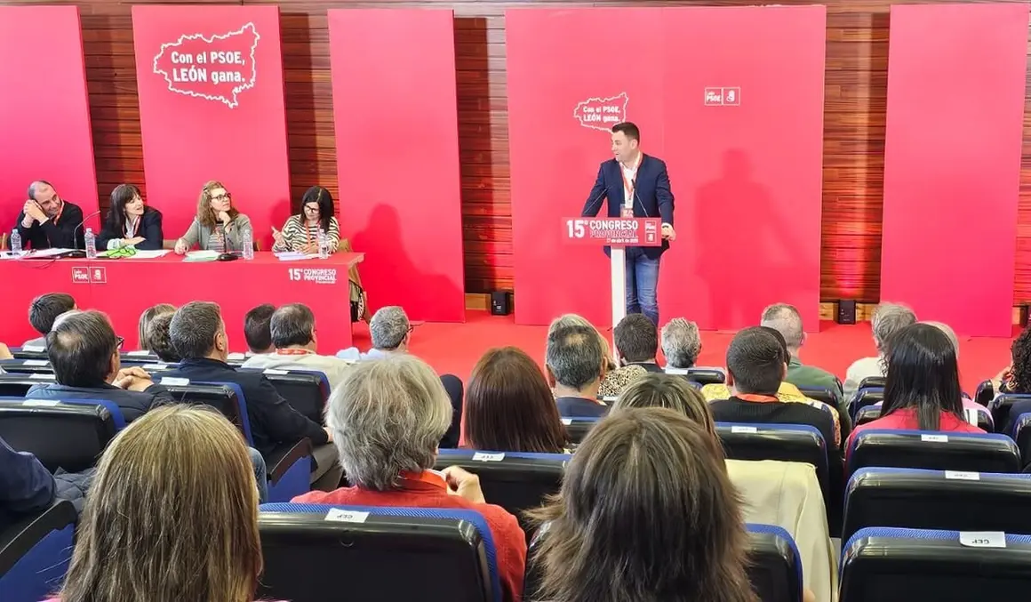 Javier Alfonso Cendón durante el XV Congreso Provincial del PSOE en León.