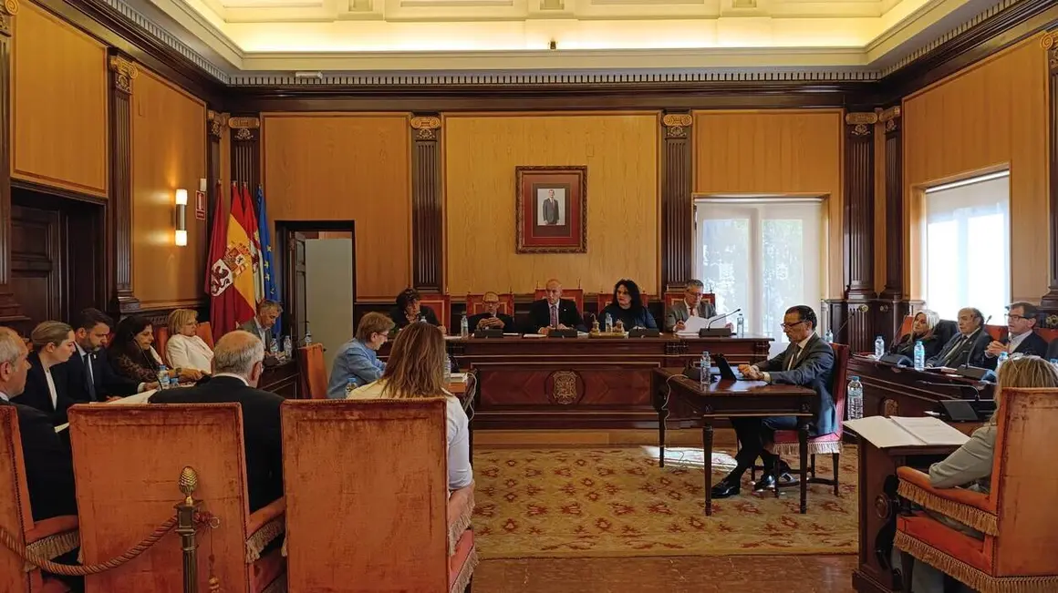 Ayto Leon 124