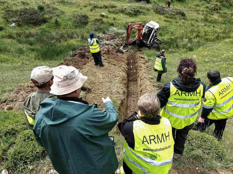 Exhumación realizada en la localidad de Sena de Luna (15)