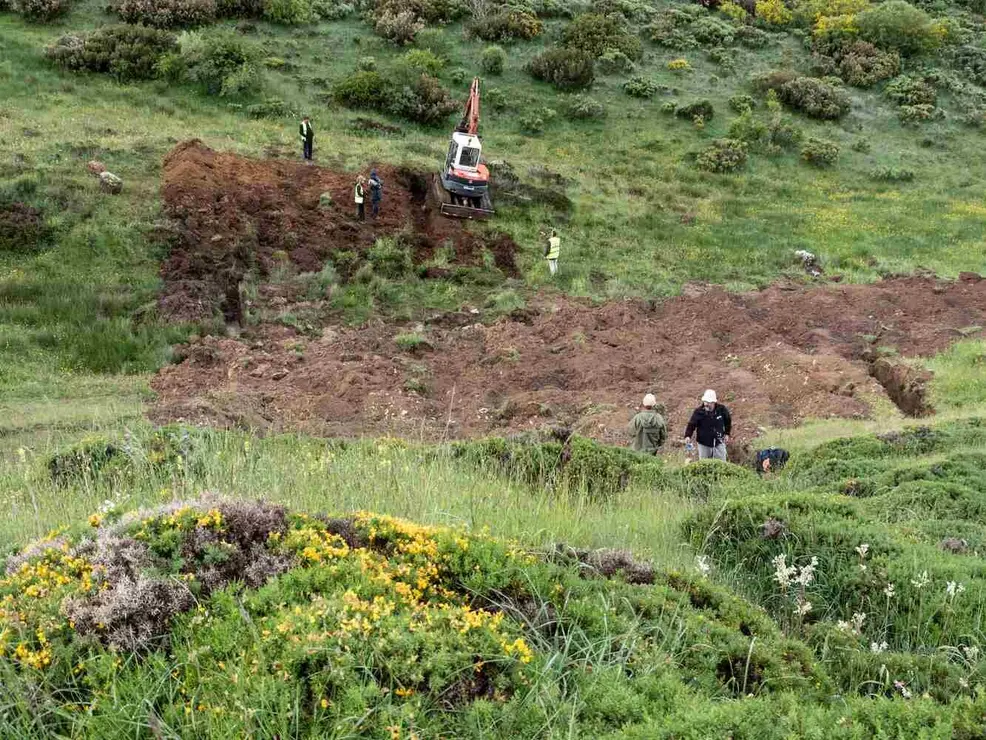 Exhumación realizada en la localidad de Sena de Luna (31)