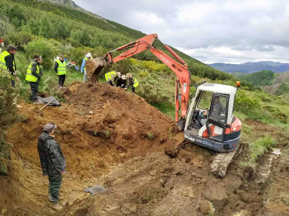 Exhumación realizada en la localidad de Sena de Luna (36)