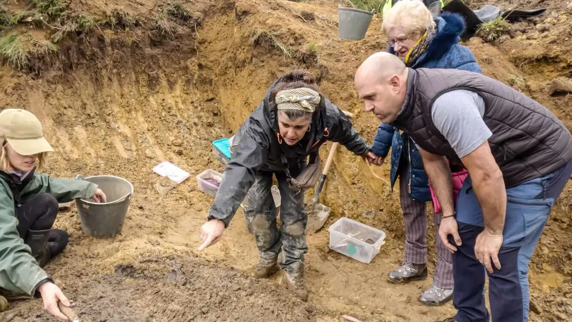 Exhumación realizada en la localidad de Sena de Luna (41)