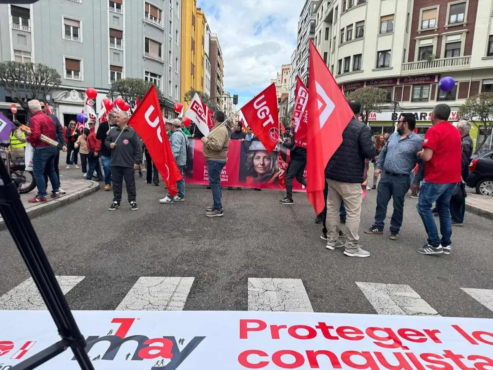Los sindicatos, con todo preparado para el inicio de la marcha.
