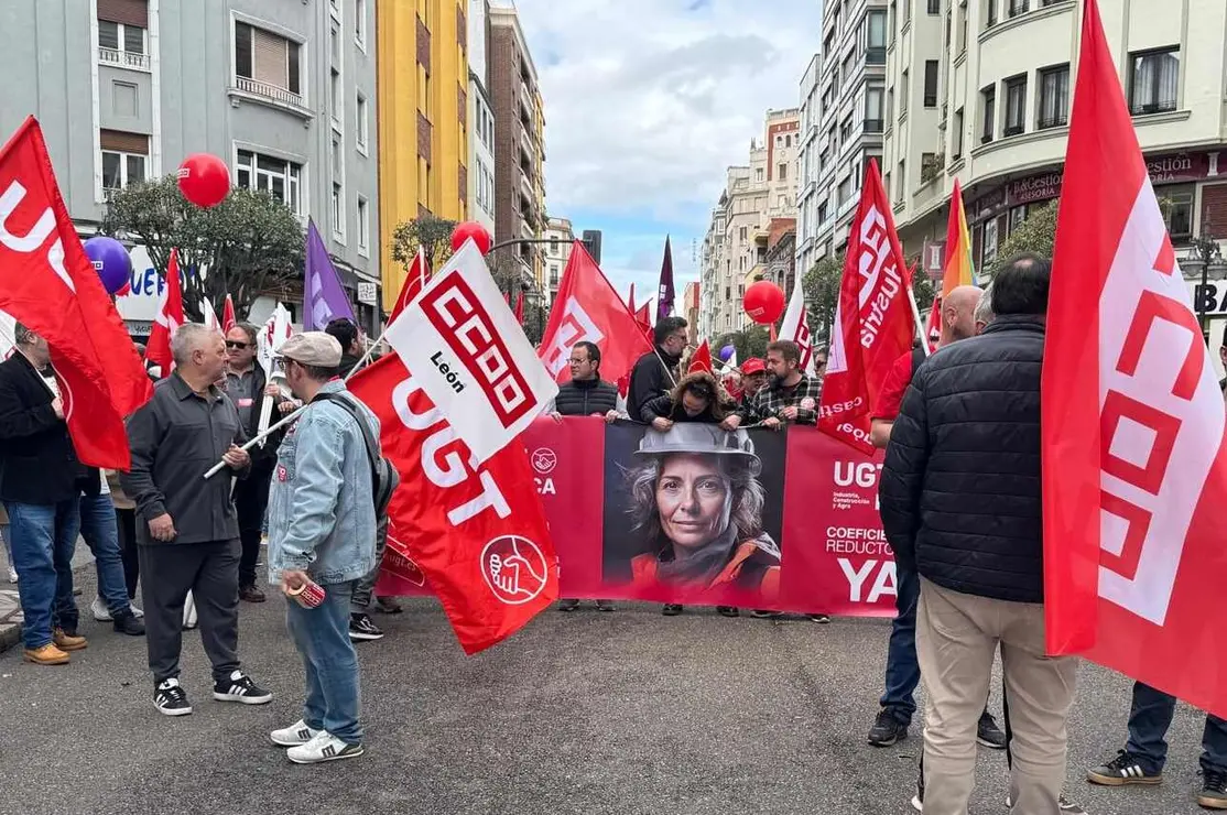 Todo parece dispuesto para la 'traca' y el inicio de la marcha.