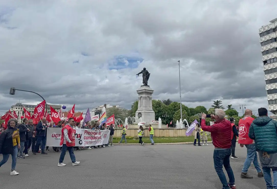 La marcha, a la altura de la Plaza de Guzmán el Bueno.