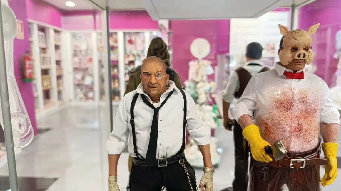 Obras del escultor Jorge Pérez expuestas en Mi tienda Nelybel de León.16