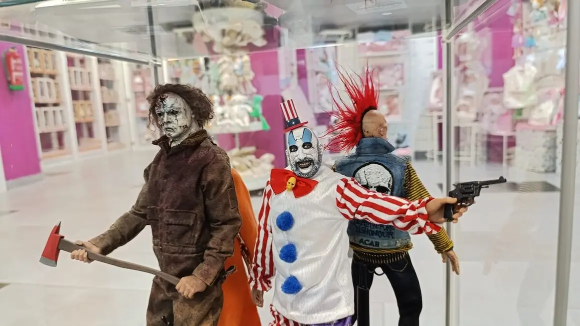 Obras del escultor Jorge Pérez expuestas en Mi tienda Nelybel de León.7