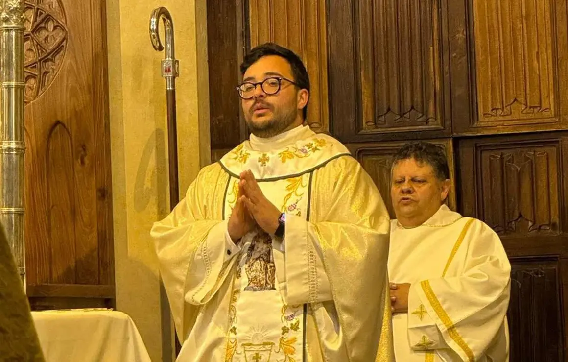 sacerdote12