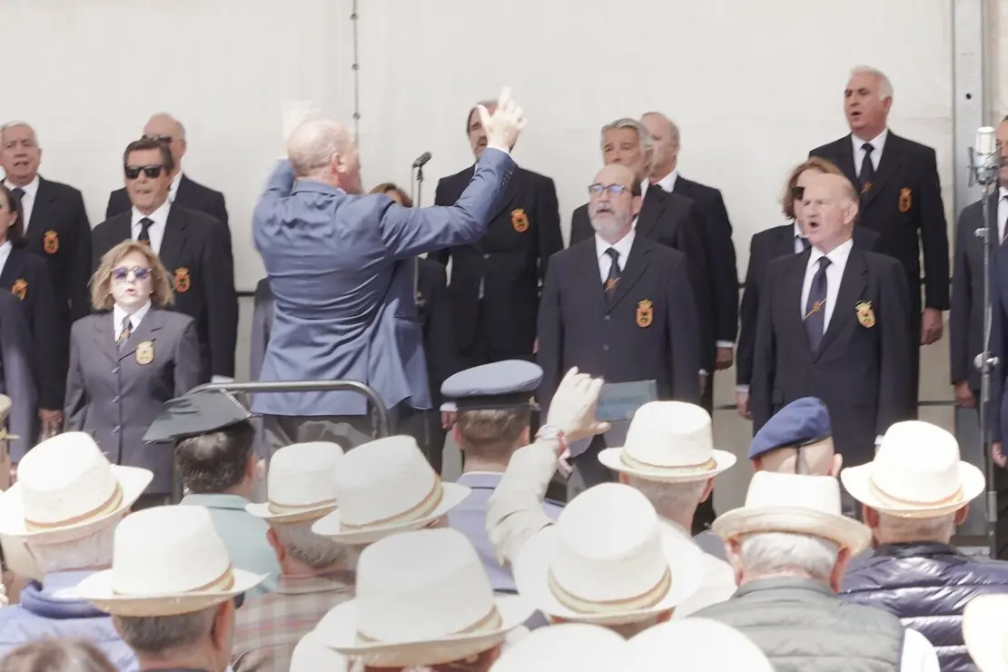 Concierto del Orfeón de la Hermandad de Veteranos de las Fuerzas Armadas y la Guardia Civil con motivo del Día de las Fuerzas Armadas.
