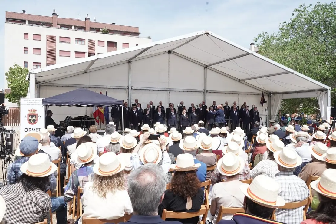 Concierto del Orfeón de la Hermandad de Veteranos de las Fuerzas Armadas y la Guardia Civil con motivo del Día de las Fuerzas Armadas.