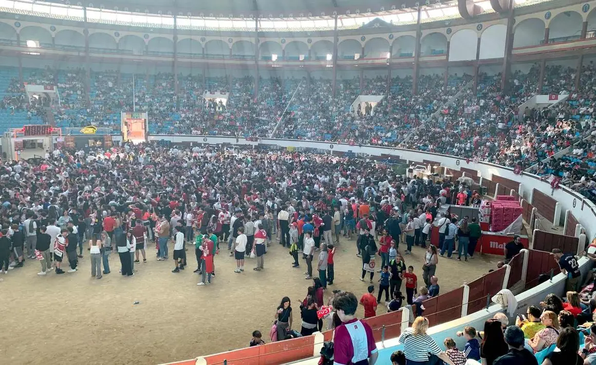 Ya hay 5.000 personas en la fanzone.