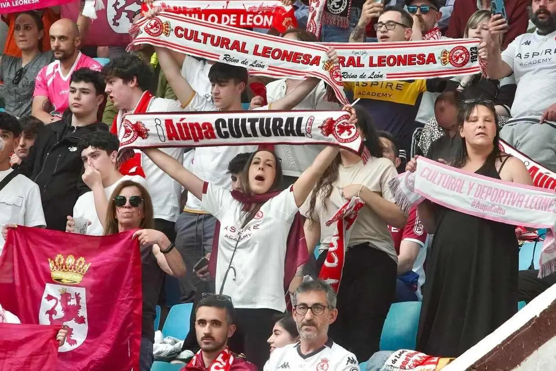 Fanzone de la Cultural y Deportiva Leonesa en el León Arena